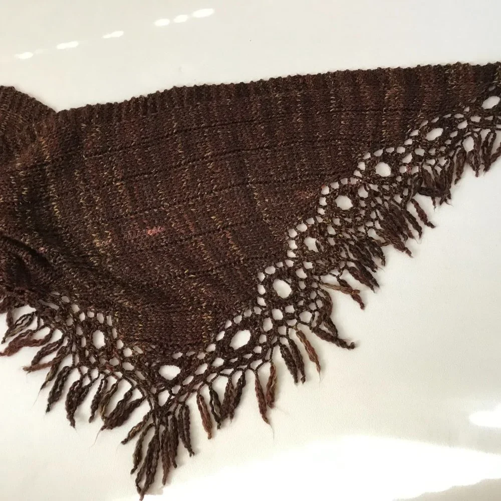 NEW Handmade Triangular Bulky Beauty Lace Sequoia Shawl, 102